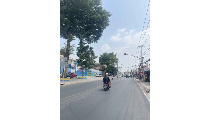 Ngộp bank Bán Nhà 3 Tầng Hẻm Xe Hơi 105m2_9.6*11 Tỉnh Lộ 43, Bình Chiểu Thủ Đức Chỉ 5.9 tỷ